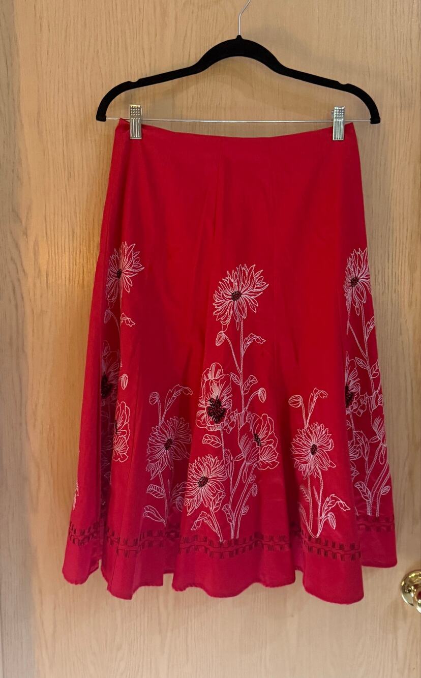 Sunny Leigh Red Floral Embroidered Cotton Midi Skirt Size 4 Whimsigoth